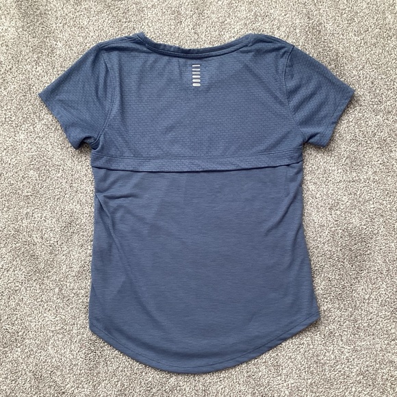 Under Armour Athletic T-Shirt - Picture 2 of 4